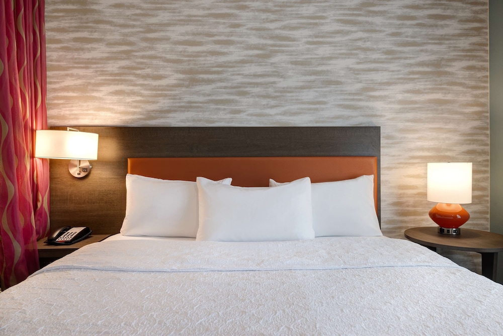 Home2 Suites by Hilton Galveston - photo 11