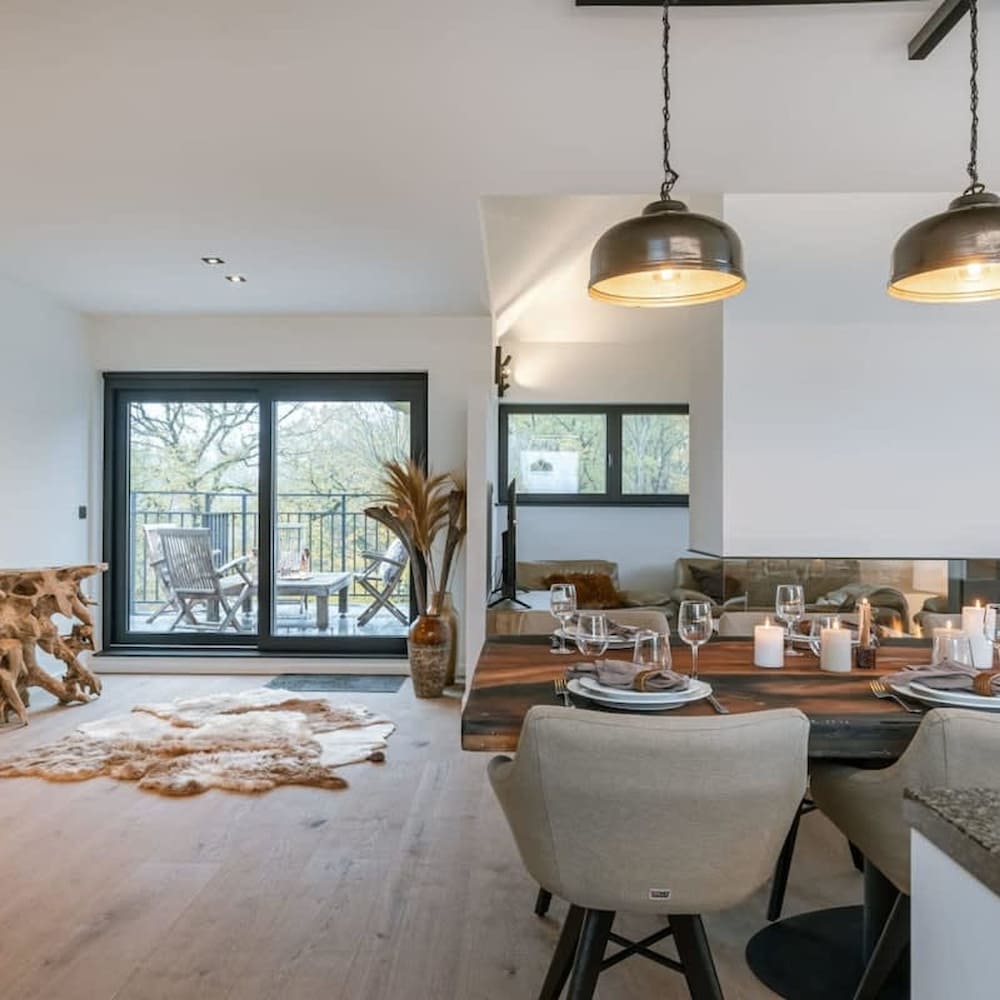 Luxurious Apartment With Parking — 4-Star Luxury Hotel in Beernem, Belgium