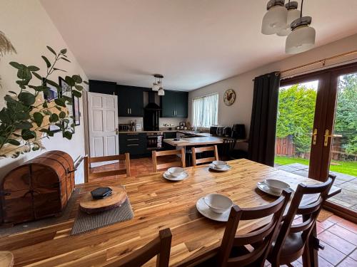 Whitepark Cottage your home away from home — 4-Star Luxury Hotel in Ballycastle, United Kingdom