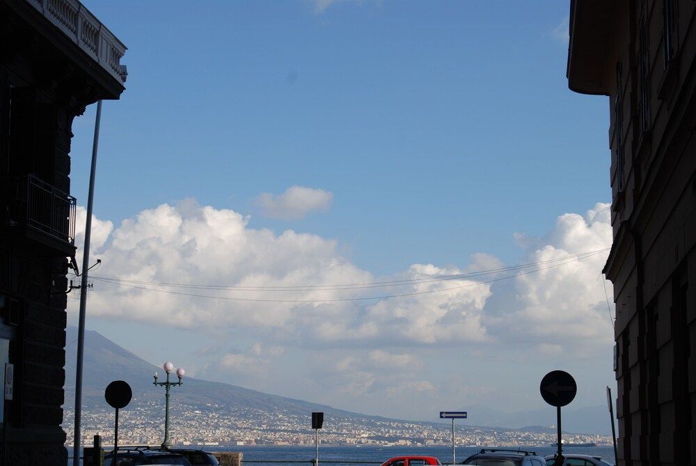 Santa Lucia sea view — 4-Star Luxury Hotel in Naples, Italy