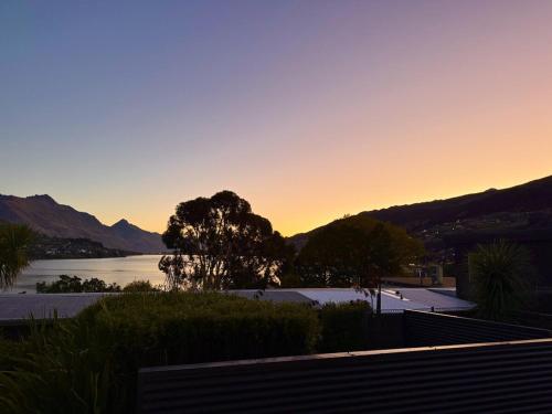 Luxury Lakeside Landing in Queenstown, New Zealand