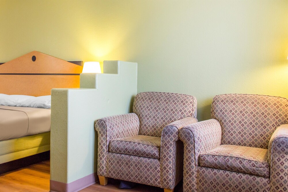 Apache Inn - photo 17