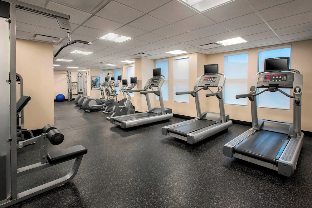 Residence Inn Alexandria Old Town South at Carlyle - photo 20