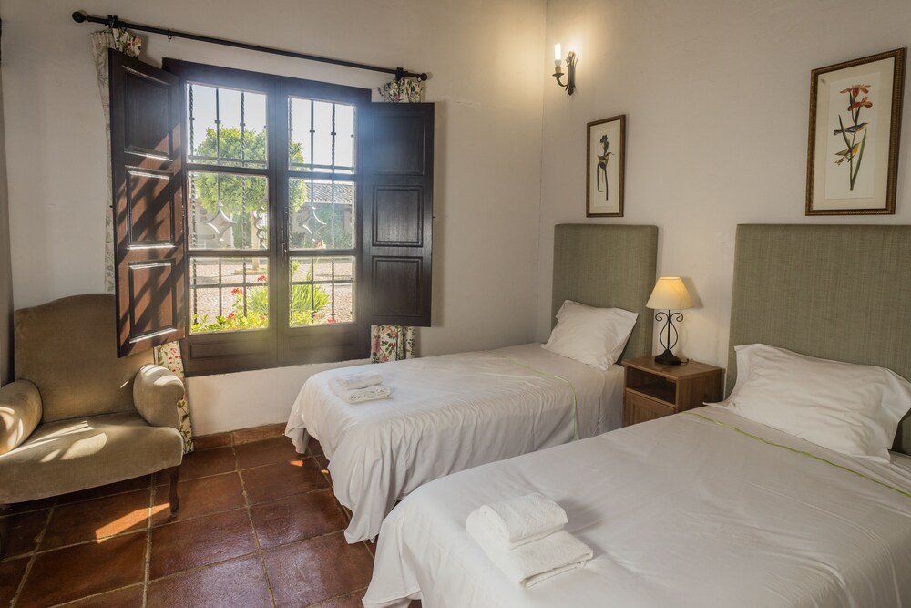Hacienda Las Marciagas — Benacazon — photo 3
