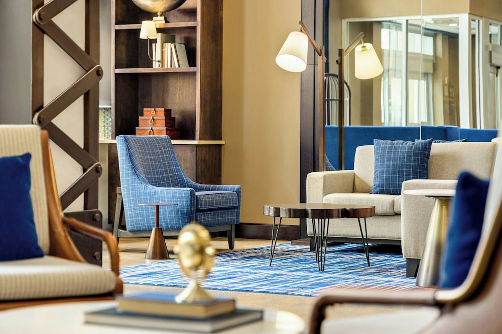 Fairfield Inn & Suites New Orleans Downtown - photo 4