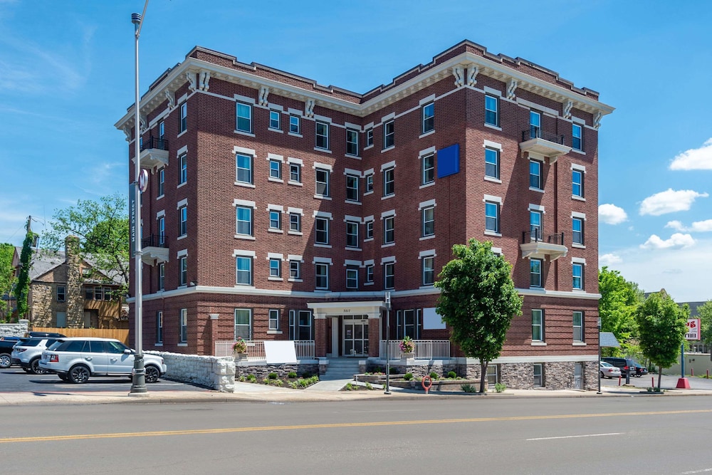 Quality Inn & Suites Kansas City Downtown - photo 41