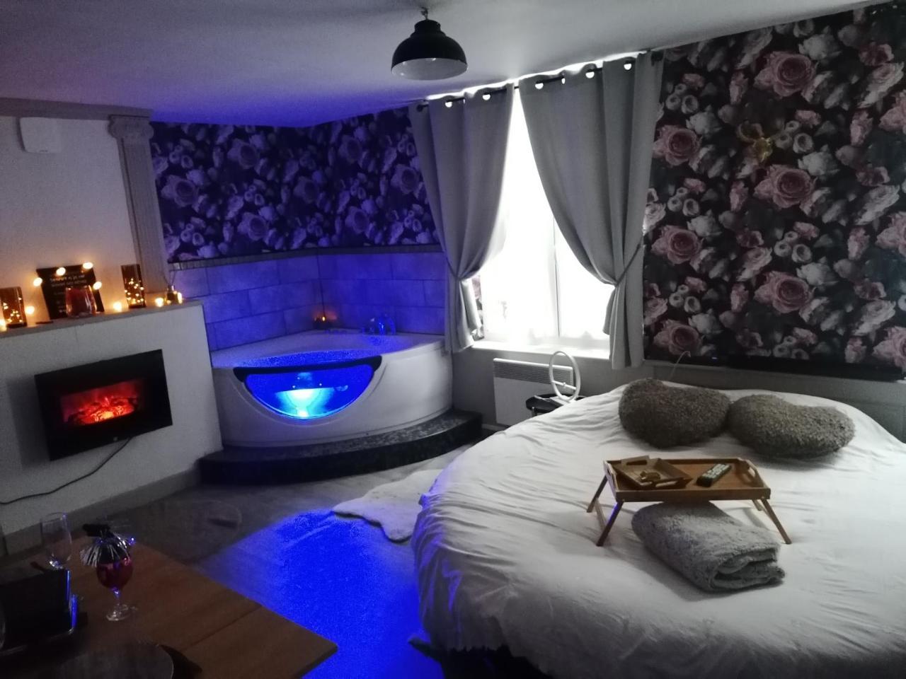 L'atelier Des Reves Balneo Lit Rond Centre Ville — hotel in Luneville