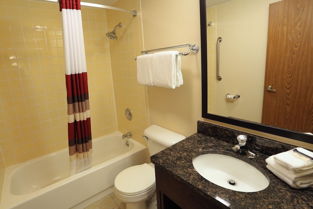 Townhouse Hotel Grand Forks - photo 13
