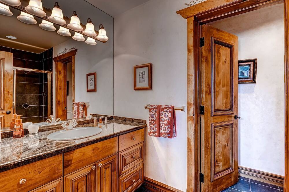 Highlands Slopeside by East West Hospitality - photo 311
