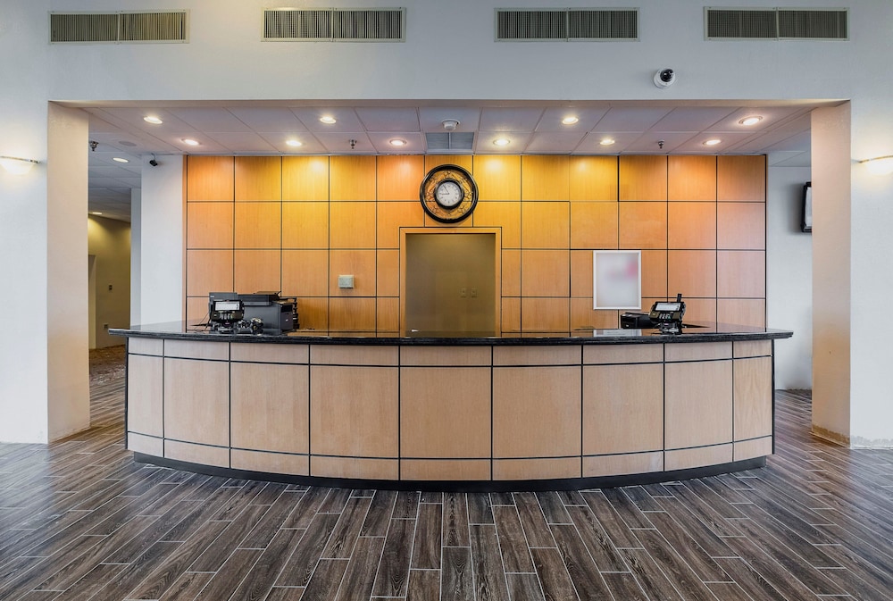 Red Roof Inn & Suites Mt Holly McGuire AFB - photo 4