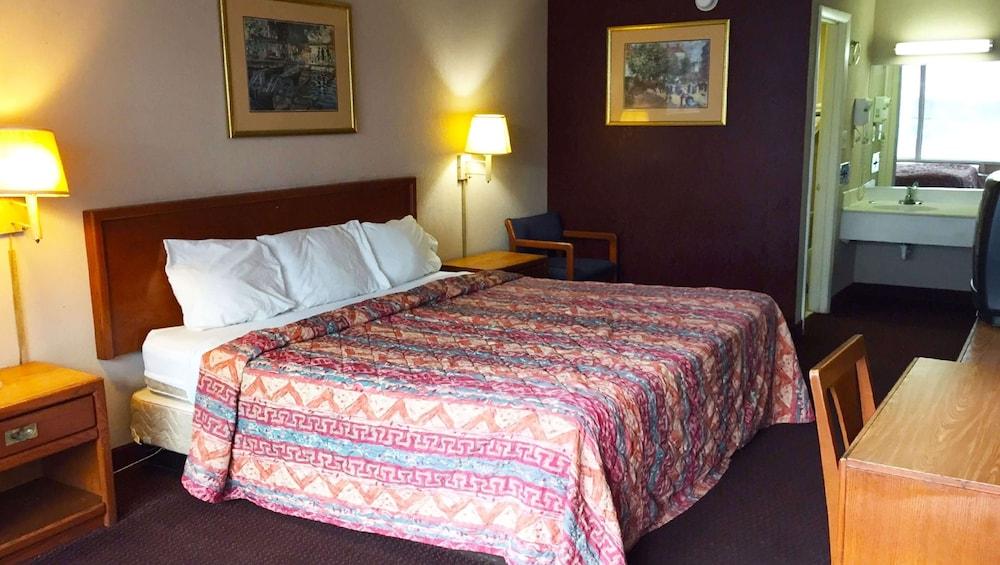 Magnuson Hotel Columbia - photo 6