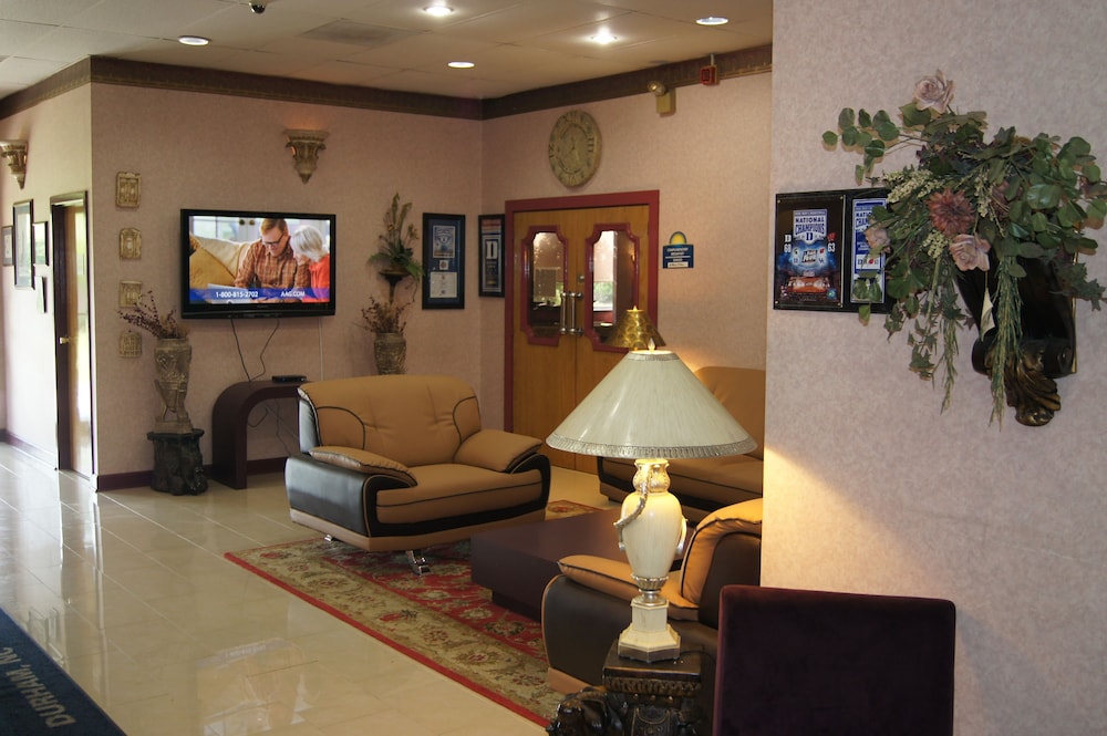 Days Inn by Wyndham Durham Near Duke University - photo 5
