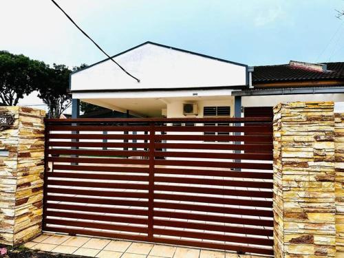 Kulai landed corner lot kids pool mini waterpark — Kulai — photo 5