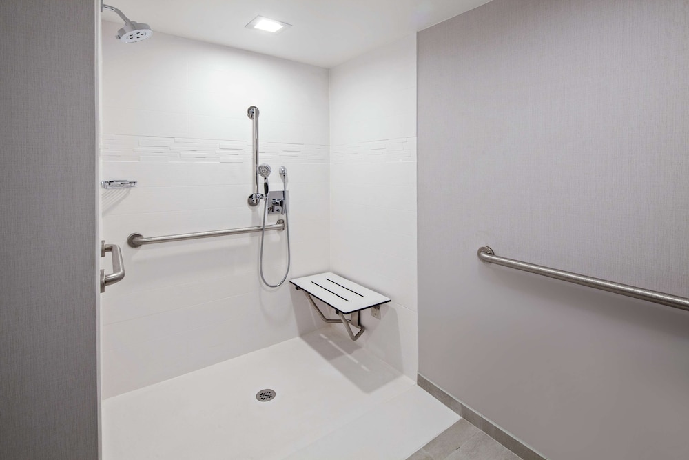 Homewood Suites by Hilton San Diego Central - photo 28
