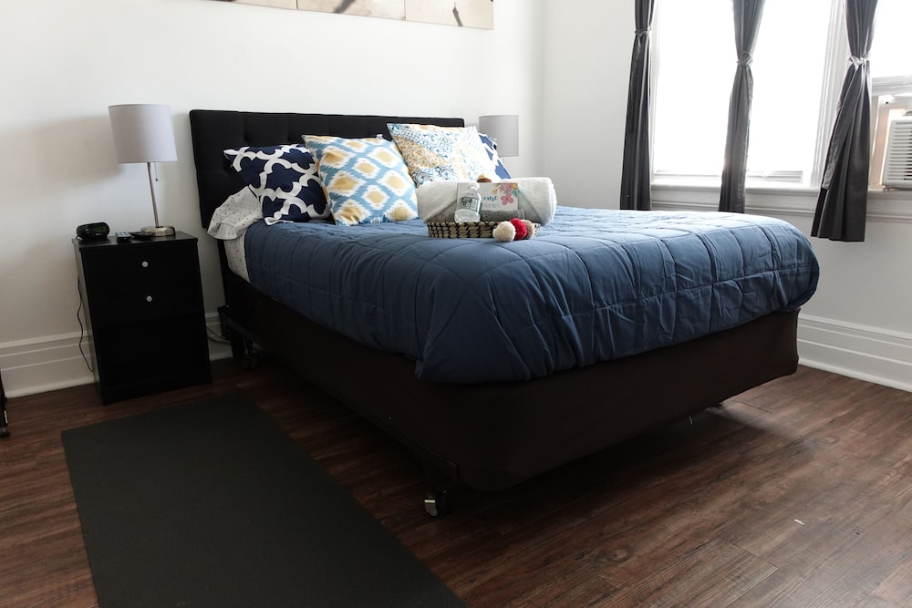 Cozy Private Bedrooms Kitchen Wifi - photo 2
