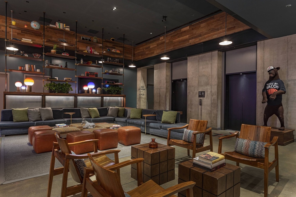 Moxy NYC Downtown - photo 36