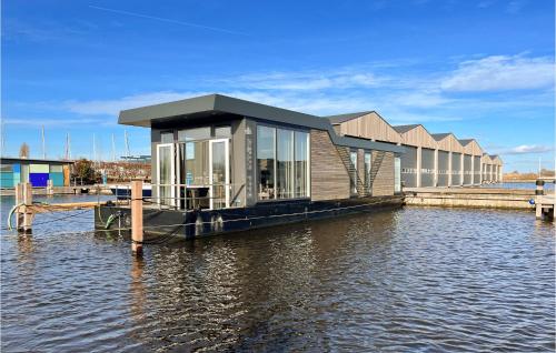 Awesome Ship In Heeg With Harbor View — 5-Star Luxury Hotel in Heeg, Netherlands
