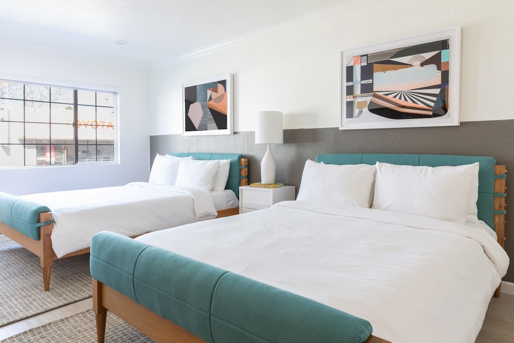 Signature Inn Oakland - photo 5
