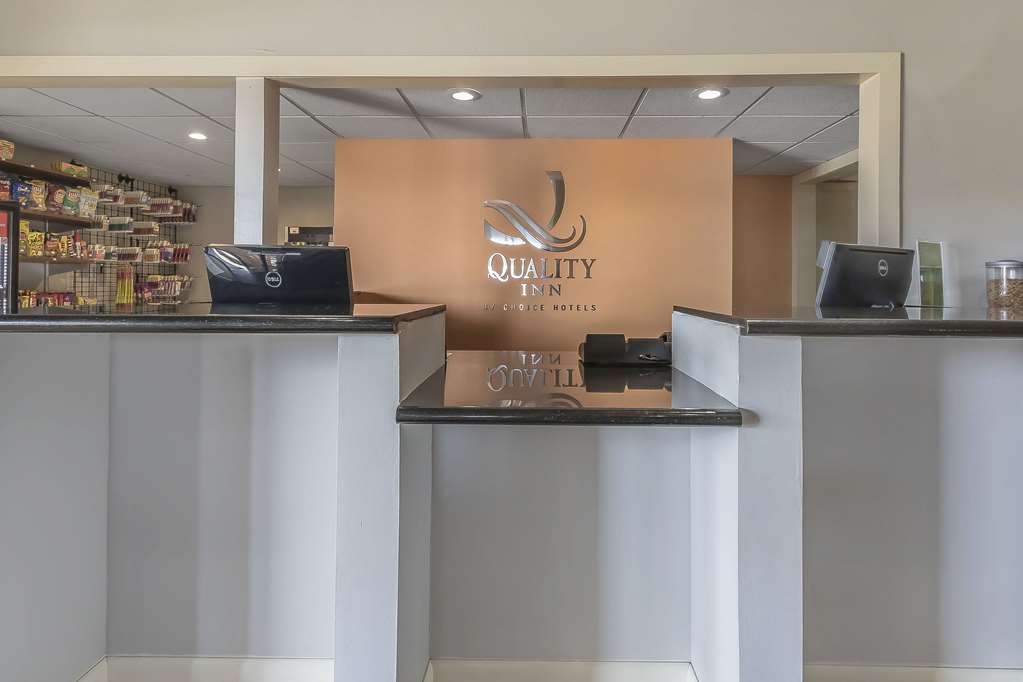 Quality Inn & Suites Stuttgart North - photo 7