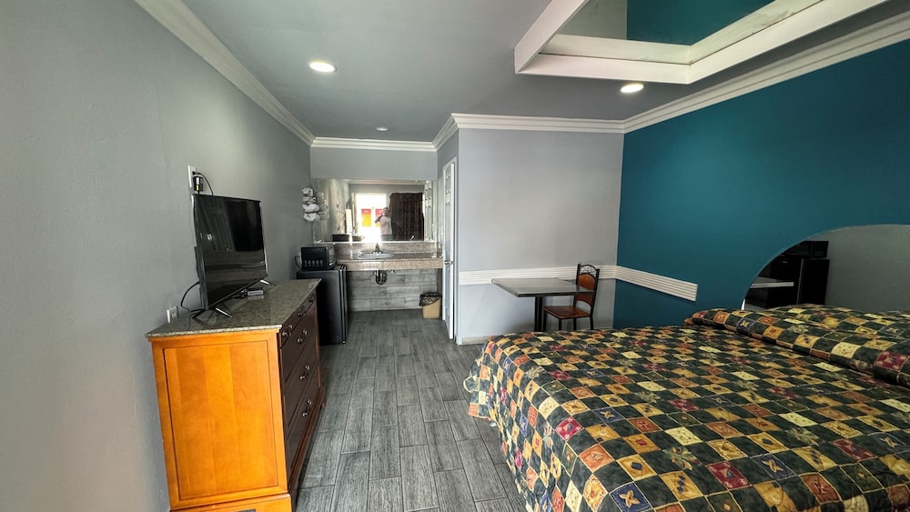 Hiland Motel - photo 8