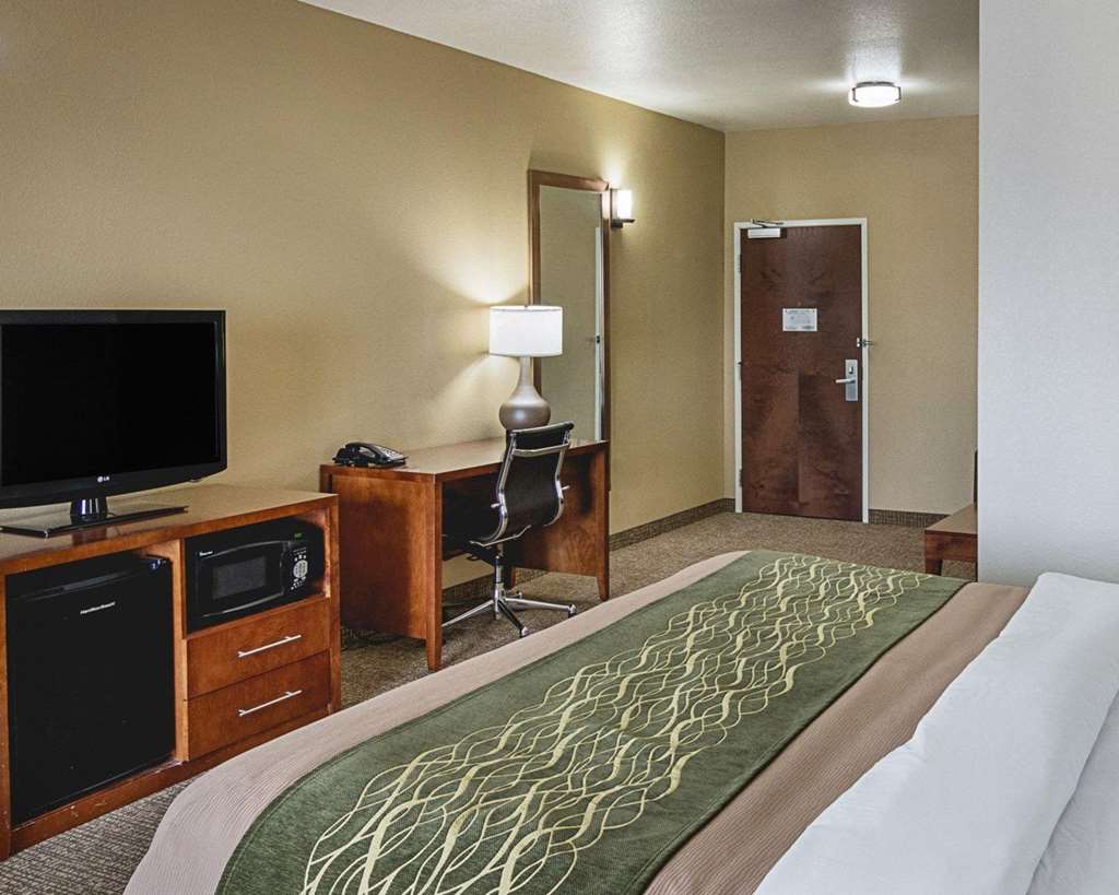 Comfort Inn Midland South I 20 - photo 18