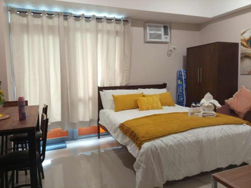 Queen V Staycation Tower D — 4-Star Luxury Hotel in Manila, Philippines
