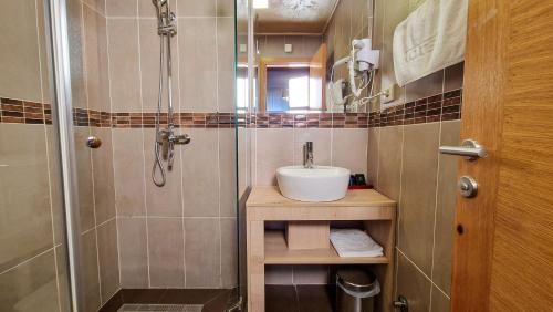 Avenia Restaurant & Apartments — 4-Star Luxury Hotel in Ruma, Serbia