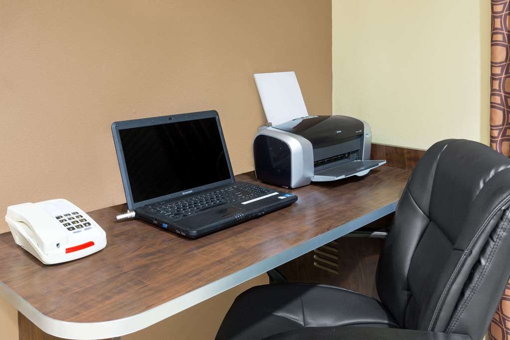 Microtel Inn & Suites by Wyndham Ozark - photo 16