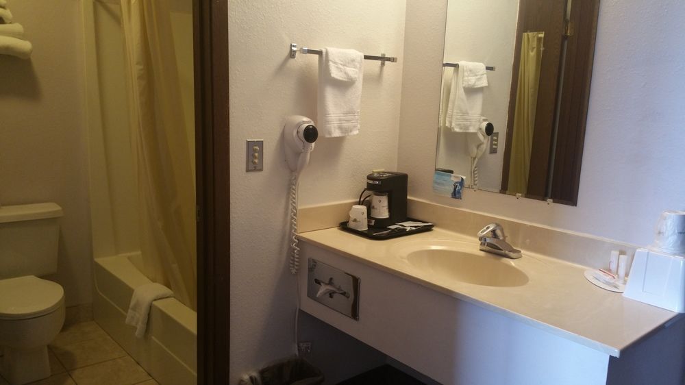 Travelodge by Wyndham Deer Lodge Montana - photo 4