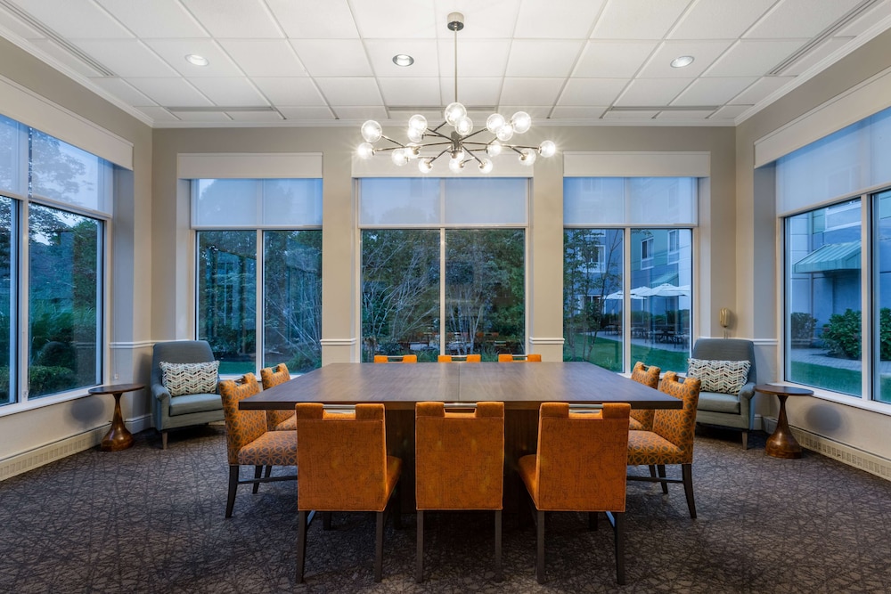 Hilton Garden Inn Islip MacArthur Airport - photo 28