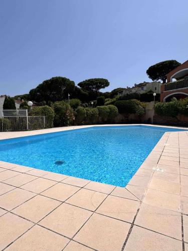 Holidays font mourrier in Cogolin, France