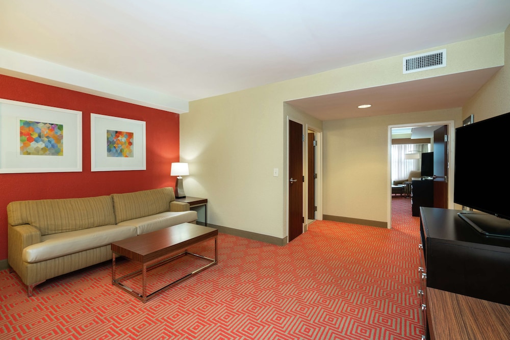Hilton Garden Inn Dalton - photo 16