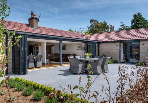 April Cottage Luxury Country Bolthole — 4-Star Luxury Hotel in Grantham, United Kingdom