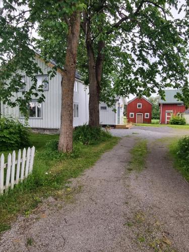 Flekkan gård - carbon neutral hotel in Unknown City