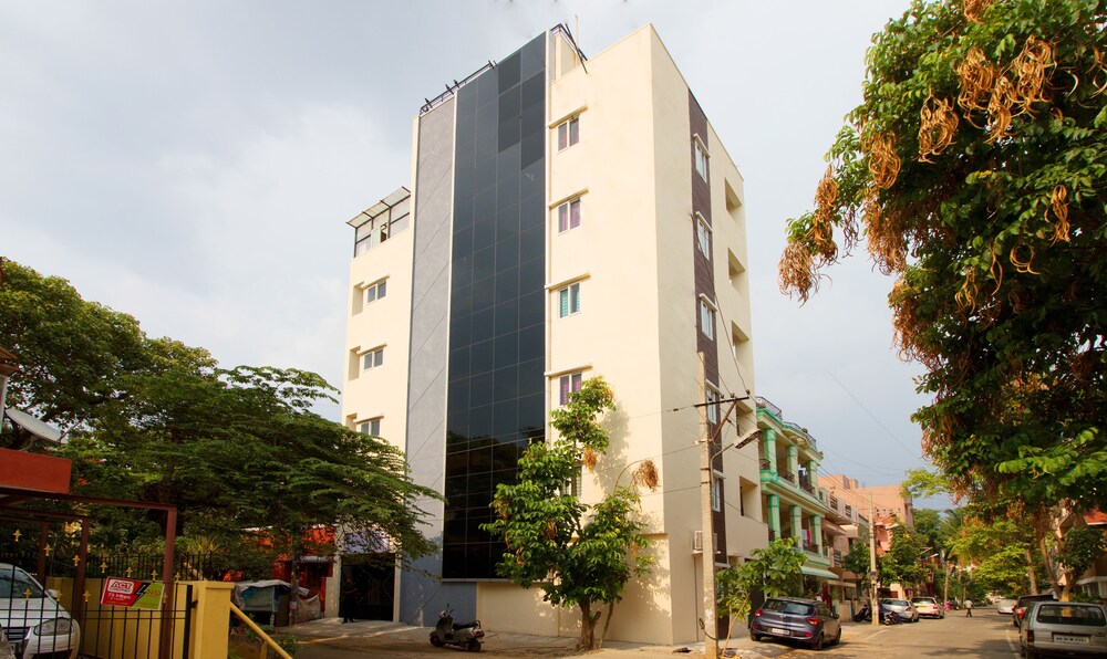 Treebo Mel's Suites - last minute hotel in Bengaluru