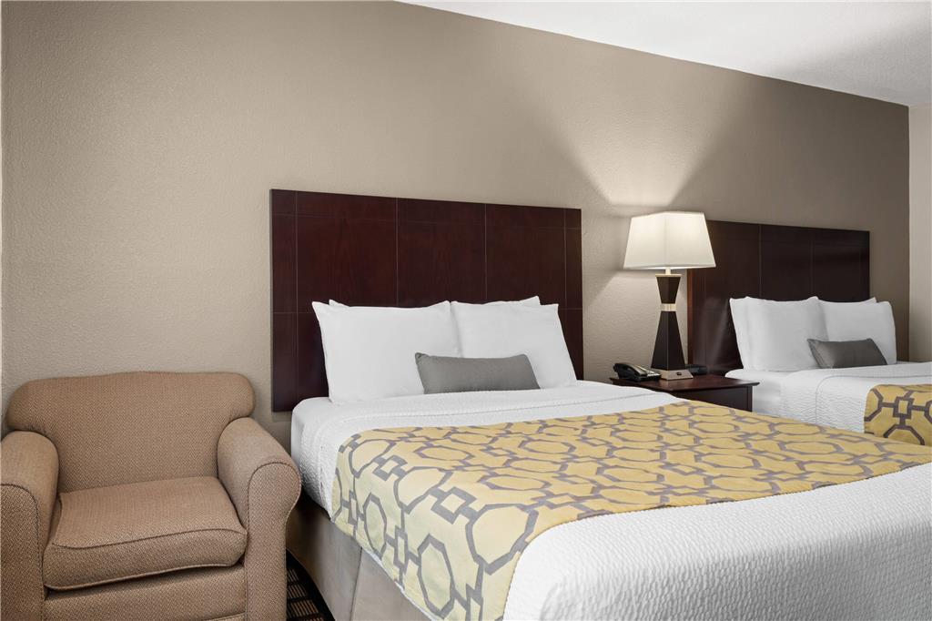 Baymont by Wyndham Jefferson City - photo 17
