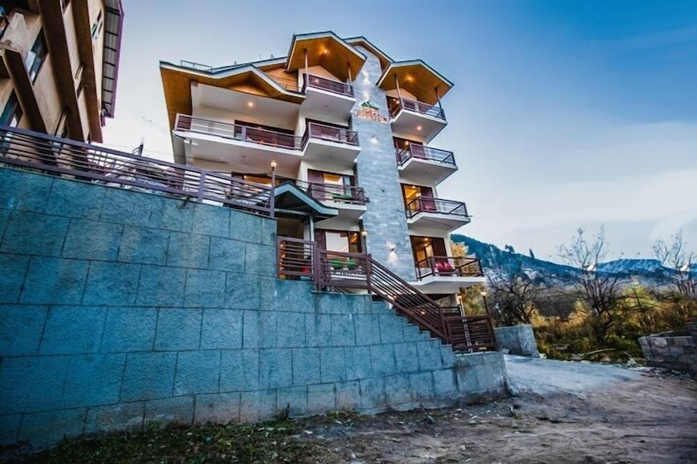 Misty Mountains Manali - last minute hotel in Manali