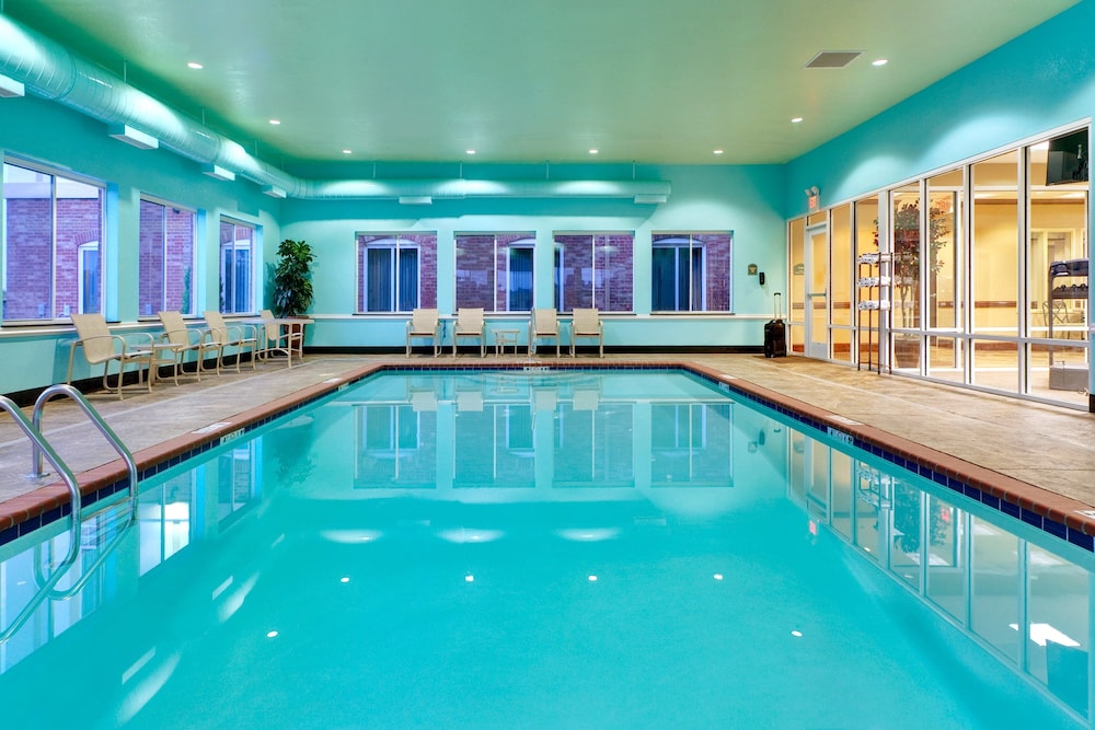 Holiday Inn Express & Suites Millington by IHG - photo 22