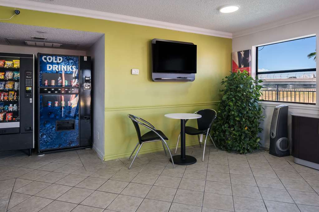 Motel 6 Irving TX Loop 12 - photo 25