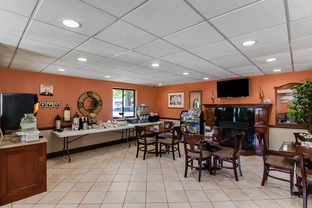 Americas Best Value Inn Torrington CT - photo 31