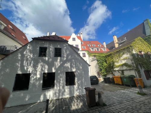 LIBORIA II Wohnen im Denkmal Augsburgs — 4-Star Luxury Hotel in Augsburg, Germany
