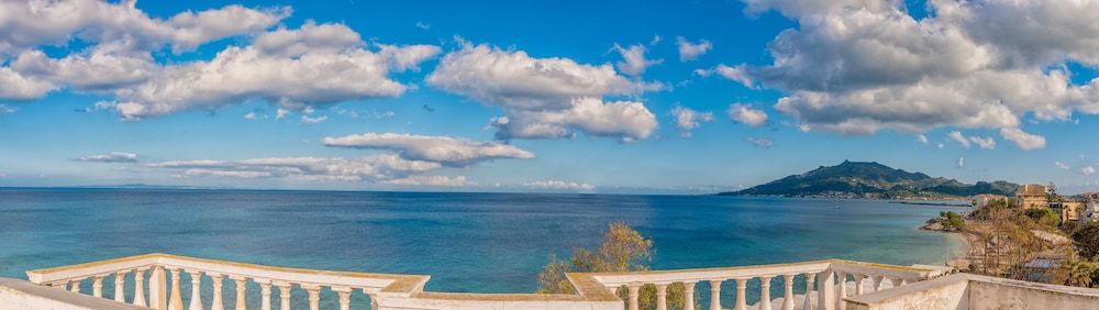 Lambros - carbon neutral hotel in Zakynthos