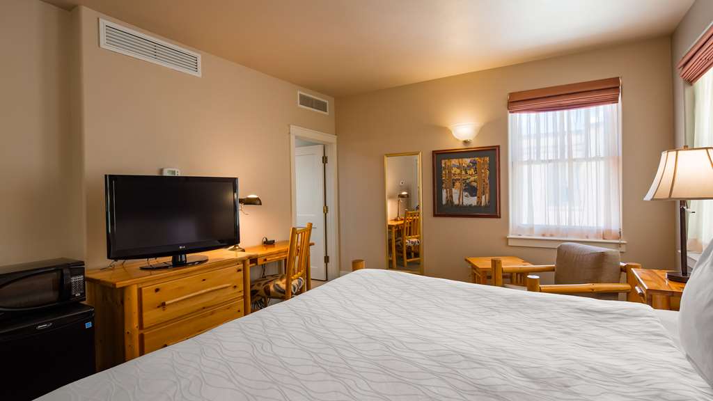 Best Western Plus Plaza Hotel - photo 8