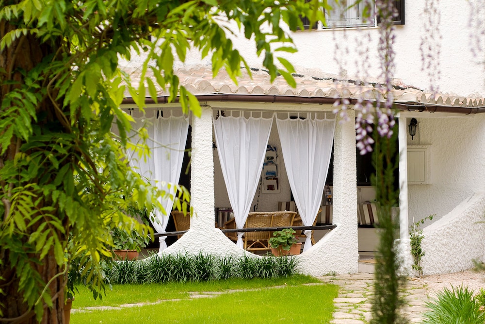 La Villetta Adults Only con giardino a Pula — 4-Star Luxury Hotel in Pula, Italy