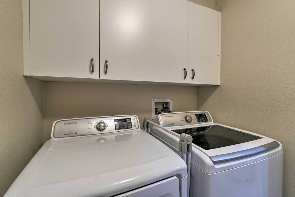 Breezy Gulf Coast Getaway about 4 Mi to Beach Park — hotel in Port Charlotte
