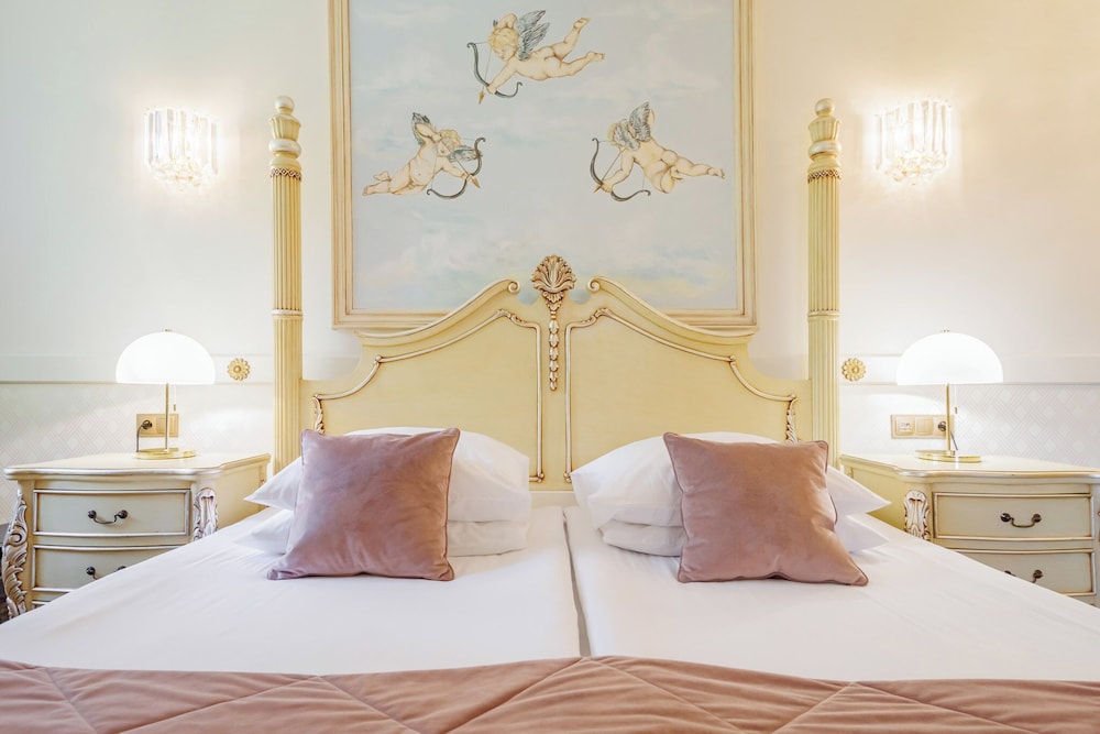 Dwor Prezydencki Boutique Hotel Spa — Tarnow