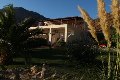 Chrisanthi Studios & Apartments — 4-Star Luxury Hotel in Agios Vasileios, Greece