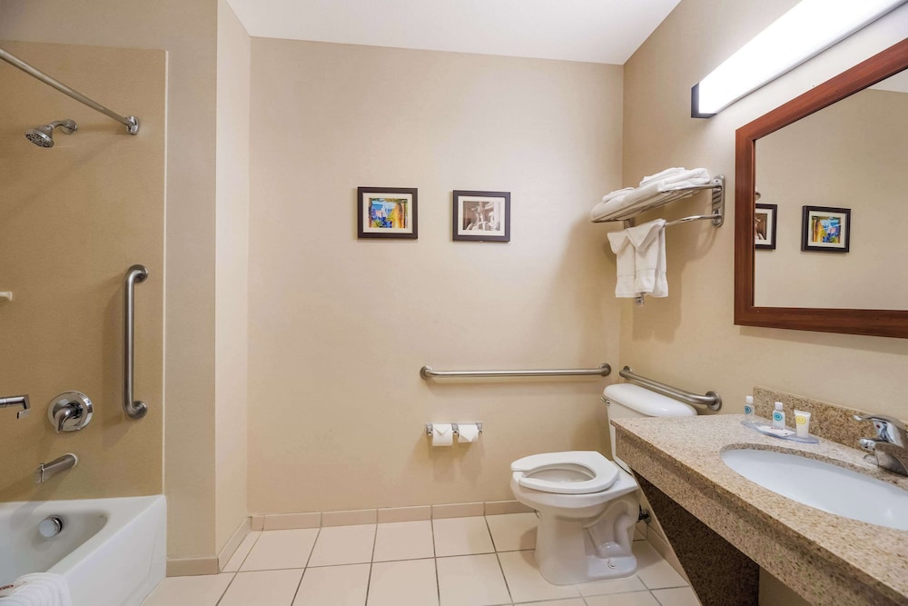 Comfort Inn & Suites Las Vegas Nellis - photo 21