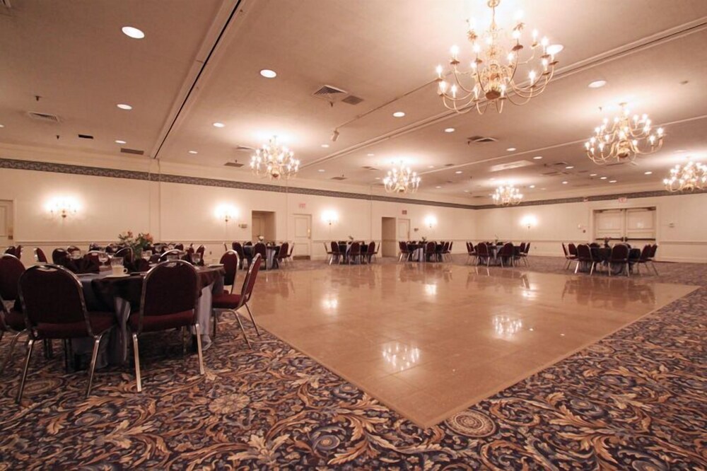 Fireside Inn & Suites West Lebanon - photo 20