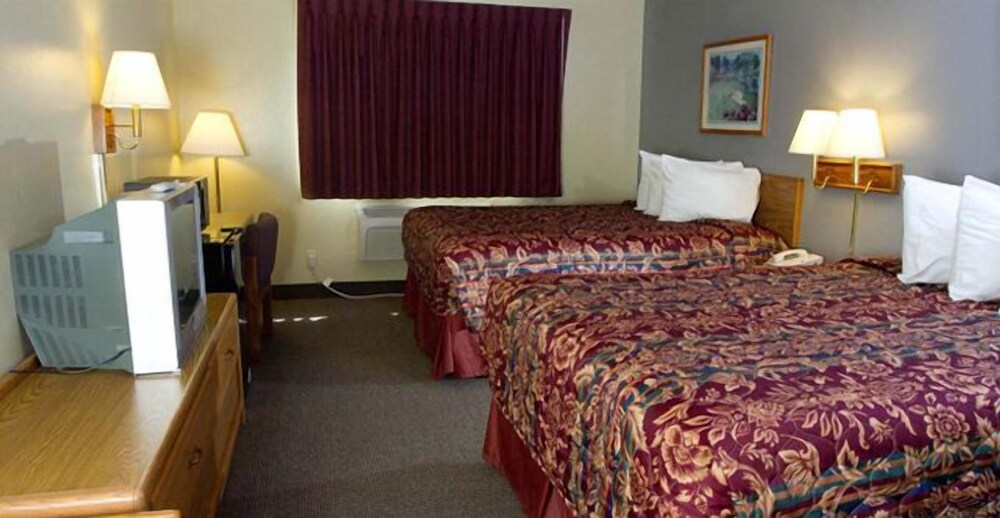 Cherokee Inn - photo 4